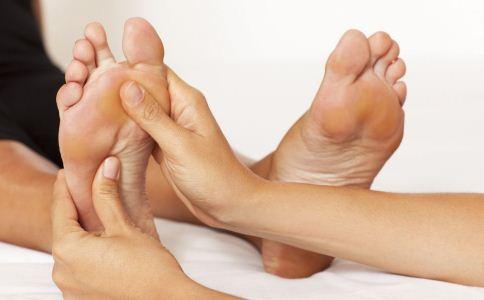 体内寒气重有危害 天冷之前一定要祛寒 体内有寒气怎么办 体内寒气重怎么调理 体内寒气重的症状