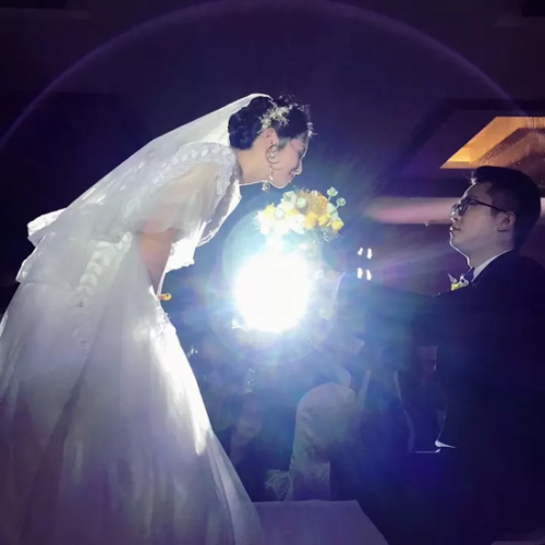 923字刷爆朋友圈 姐姐为弟弟婚礼写的信看哭了