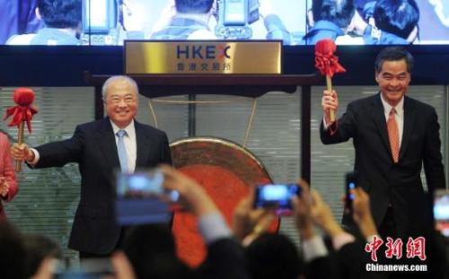 2016年12月5日，香港交易所举行“深港通”开通仪式。 <a target='_blank' href='http://www.chinanews.com/'>中新社</a>记者 谭达明 摄