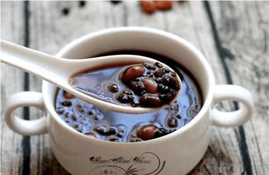 想要常保年轻抗衰老 平时多吃“三黑”