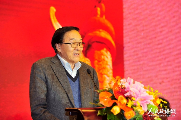 原卫生部副部长张凤楼在会上讲话 原卫生部副部长张凤楼在会上讲话