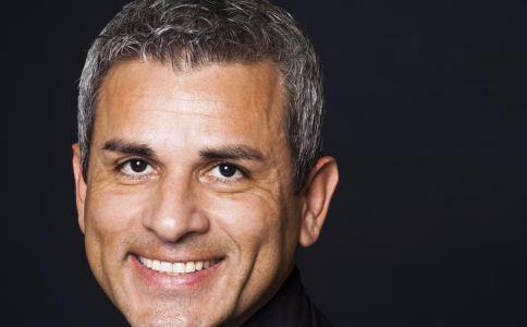 六款中医食疗方帮你缓解白发问题 吃什么可以让白头发变黑 白发变黑吃什么好 白头发的原因有哪些