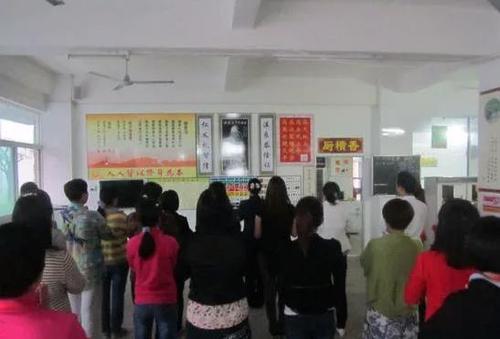 央视:点外卖是不守妇道的女德培训缘何沉渣泛起?