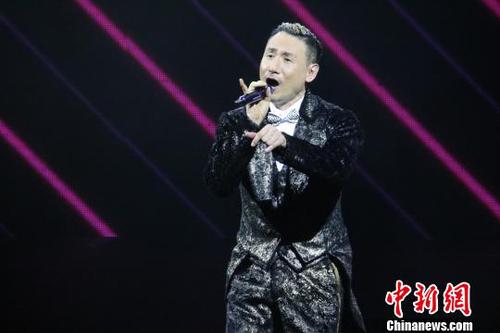 张学友大连演唱会现场?！〗?摄