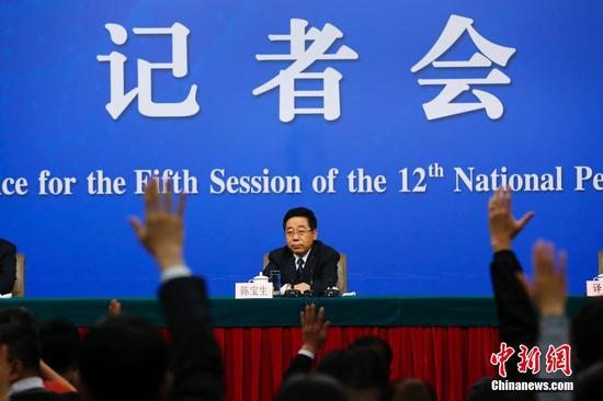 oFXx-fyiavtv8146085 oFXx-fyiavtv8146085