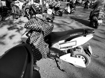 骗局！买电动车交首付广告费抵月供? 警方介入调查