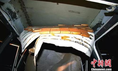 图为缴获的毒品。大理州公安局