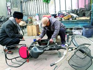 人物:周青江   入行:20年   地点:欣望北大街与宏欣路交叉口 点击进入下一页