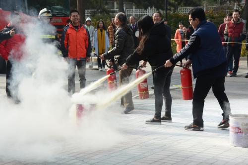 u=3044425583,1627580448&fm=27&gp=0