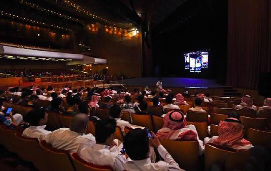 沙特首解禁电影院2