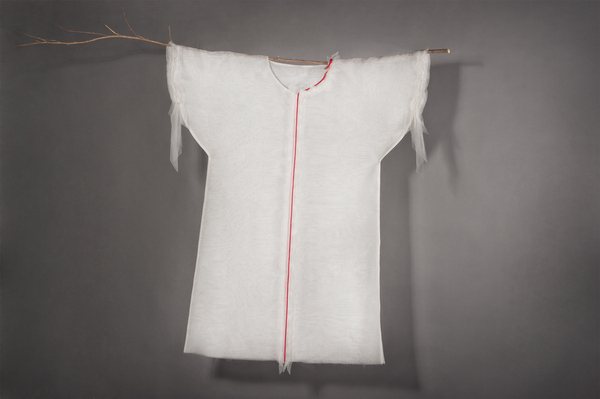 吕越 《痕迹2号》 服装 丝绸  2013-2017.Lyu Yue(Aluna)  Relic，NO.2 ，Fashion design，Silk， 2013－2017