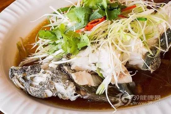 女性多吃哪些食物能补充雌激素？