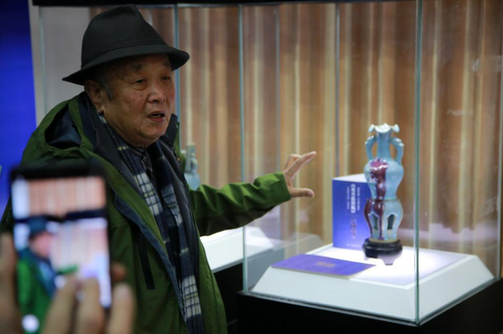 河南省文物考古研究所研究员、中国艺术品收藏家协会首席专家赵青云点评作品