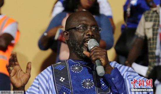 从足坛巨星到一国元首，维阿创造了历史。在他之前，贝利、济科曾担任过巴西体育部长，卡拉泽现任格鲁吉亚副总理，乌克兰核弹头舍甫琴科也曾短暂从政。利比里亚曾经备受战乱困扰，是世界上最贫困的国家之一。乔治·维阿在竞选时曾宣布，他会在当选总统后大力发展农业、创造更多的就业岗位，并全力改善利比里亚的医疗和教育环境。