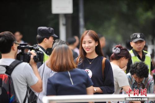 资料图:2017年北影报到首日现场。<a target='_blank' href='http://www.chinanews.com/' >中新网</a>记者 李泊静 摄 点击进入下一页