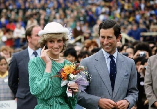 1515907119171958.jpg 10.jpg