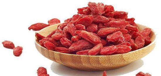 开水泡柠檬 橄榄油炒菜？这样吃就错了