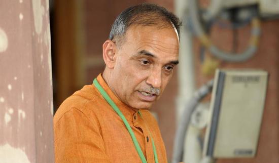 印度部长级高官公开质疑达尔文进化论 理由很奇葩