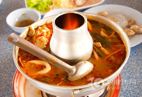 冬天想吃热乎的！麻辣烫怎么吃才健康？