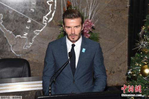 资料图：美国纽约，贝克汉姆登上纽约帝国大厦。