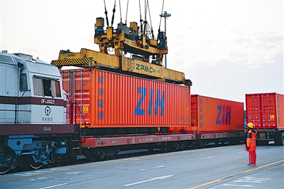 3385545_hnrbtp3_1514220917565_b 3385545_hnrbtp3_1514220917565_b