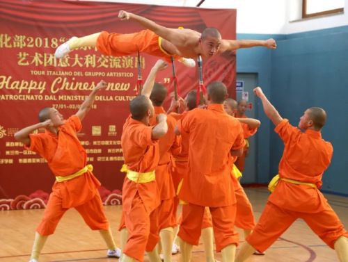 现场表演 现场表演