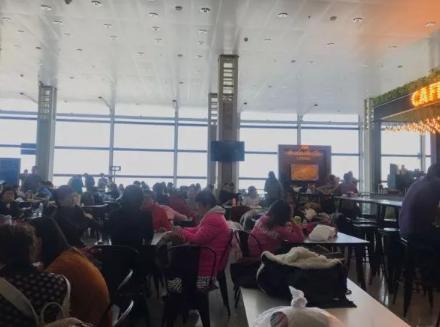 ▲德黑兰机场现场图(图片由当事者提供) 点击进入下一页