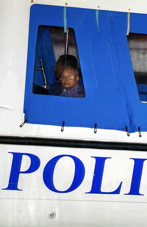 马尔代夫陷政治乱局:违宪、弹劾和兄弟反目