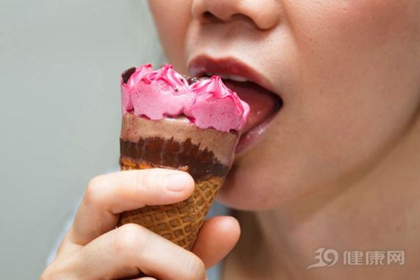 致女人:这4个症状不简单 都是宫寒征兆