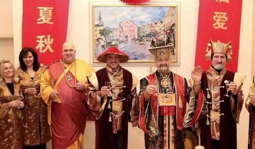 这个德国小镇居民自称是中国人 还在春节狂欢游行