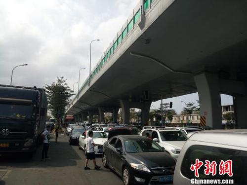 ?？谌杂写笈盗局土艄俜教崾?6时前不要前往港口