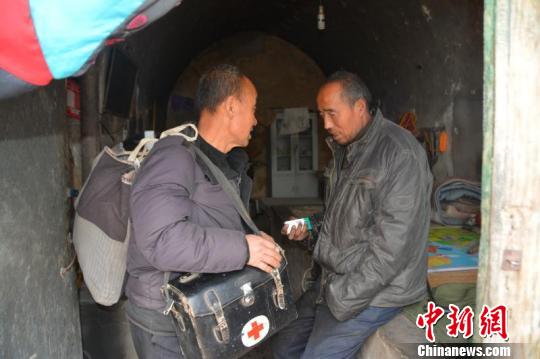 乡村医生张瑞廷：病人家里过大年