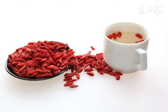 坚持每晚都吃5颗枸杞会怎么样？