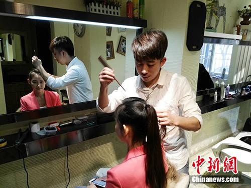 点击进入下一页