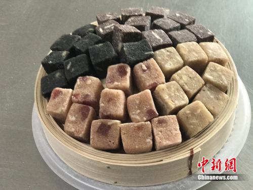 "制作元宵时使用的馅料。<a