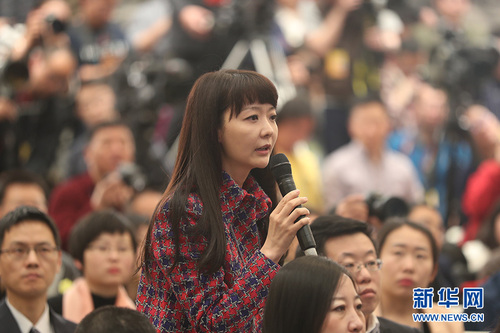 凤凰卫视记者提问 凤凰卫视记者提问