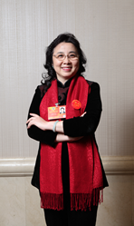 政协委员冯丹龙：要加速公共场所控烟立法