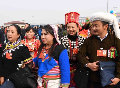 （3）全国政协十三届一次会议开幕