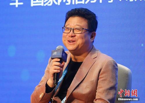 丁磊:推动个税逐步转向综合计征降低综合税率