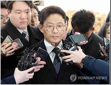 性骚扰风暴席卷韩国 数位行业精英被曝光