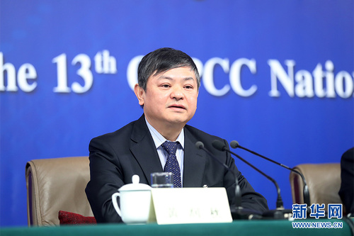 图为全国政协委员黄润秋。新华网 中国政府网 陈杰 摄