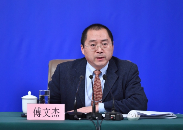 (8)全国人大相关负责人就“人大监督工作”答记者问 (8)全国人大相关负责人就“人大监督工作”答记者问