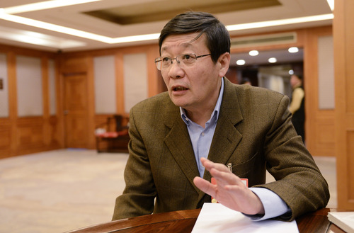 楼继伟委员 本报记者 田福良 摄