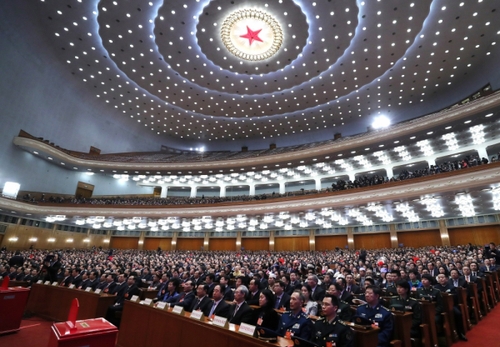 (4)十三届全国人大一次会议举行第六次全体会议 (4)十三届全国人大一次会议举行第六次全体会议