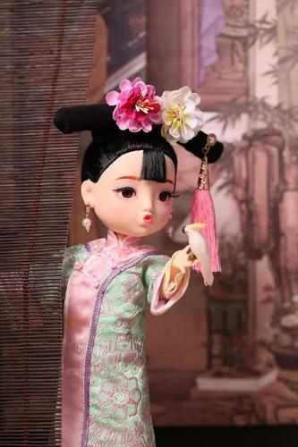 故宫娃娃火了却被下架 得知真相的网友却想点赞