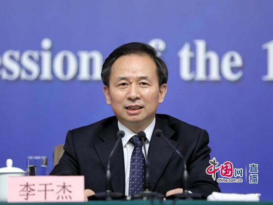 中国禁止进口洋垃圾 美国恐慌:放废金属一马