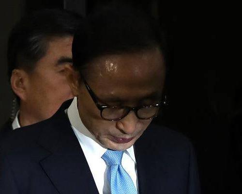 1521980574188633.jpg 李明博_副本_副本.jpg