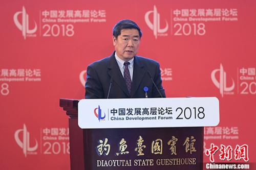 3月25日，全国政协副主席、国家发展和改革委员会主任何立峰在北京举行的中国发展高层论坛上发言。 <a target='_blank' href='http://www.chinanews.com/'>中新社</a>记者 崔楠 摄