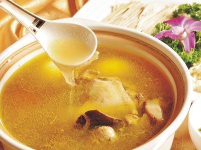 肉汤精华多 肉渣没营养这说法对吗?