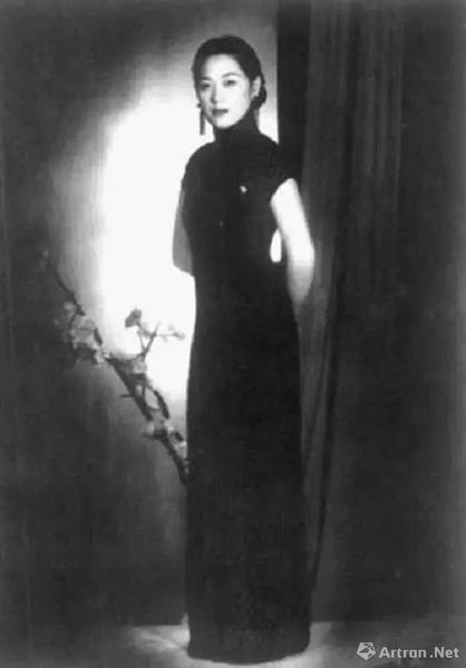 年轻时的潘素“女神范儿”十足